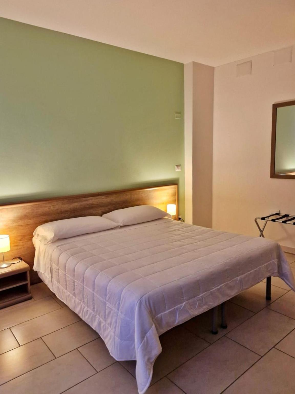 Mansio Residence & Hotel Elmas Esterno foto